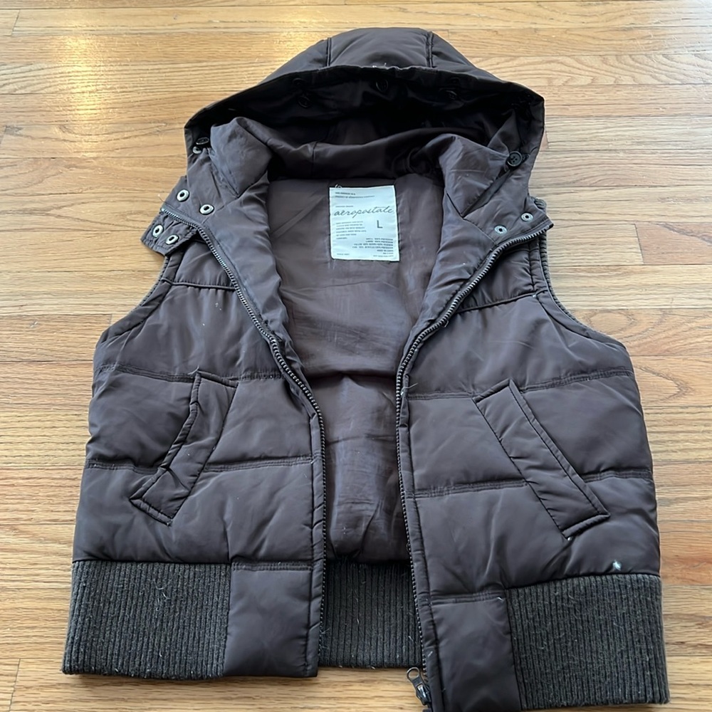 5/$25 Aeropostale size large Vest